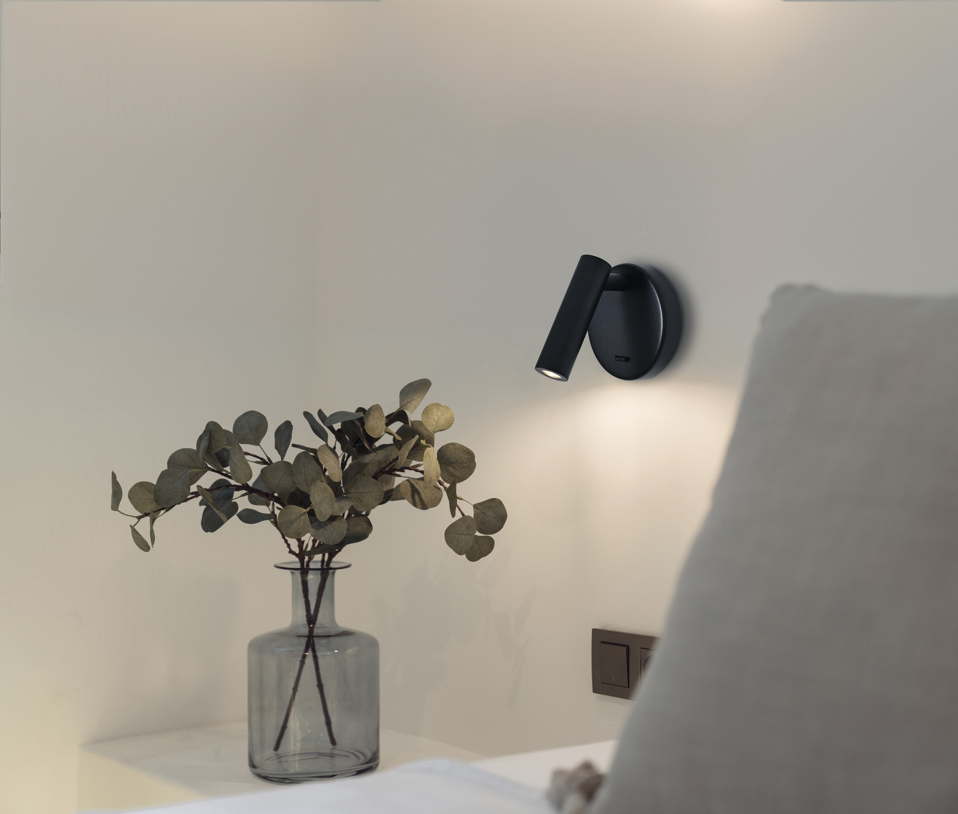 PREA * LED WALL LAMP/ READING - BLACKLED 3W 3000K