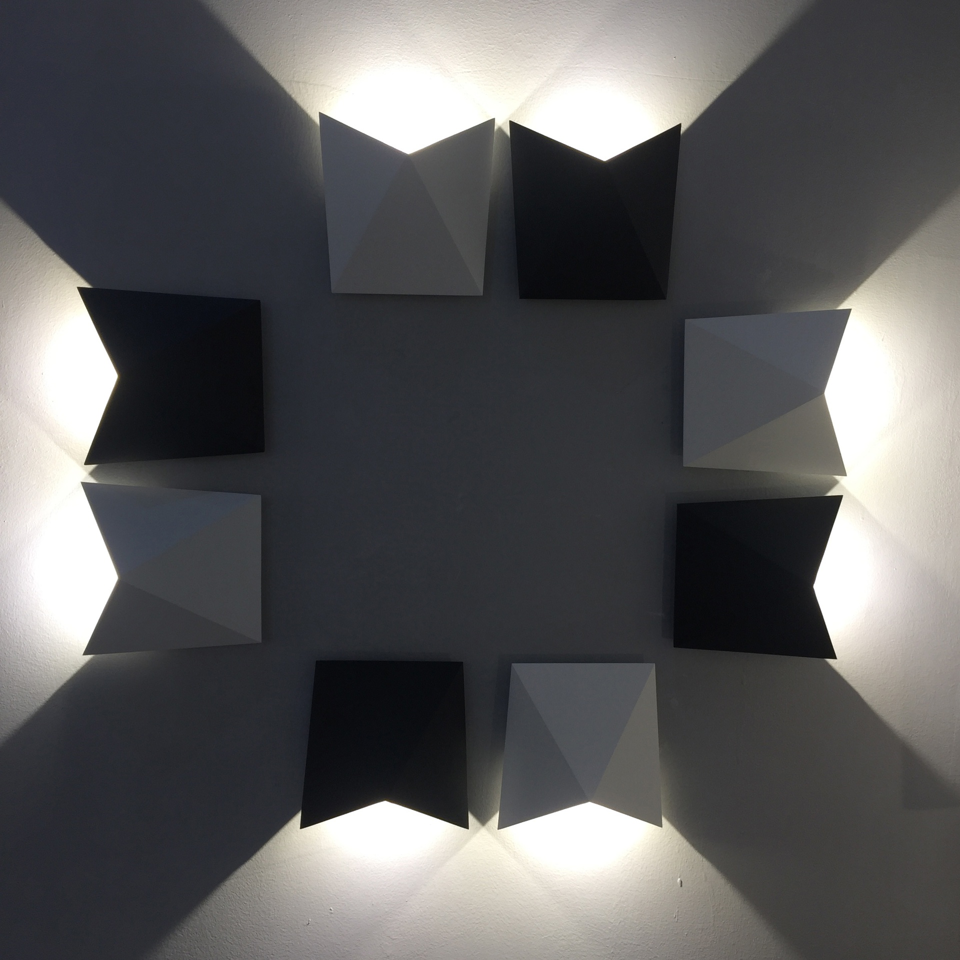 ***OFER/DES*** APPLIQUE ESTERNO LED 8W 3000K BIANCO