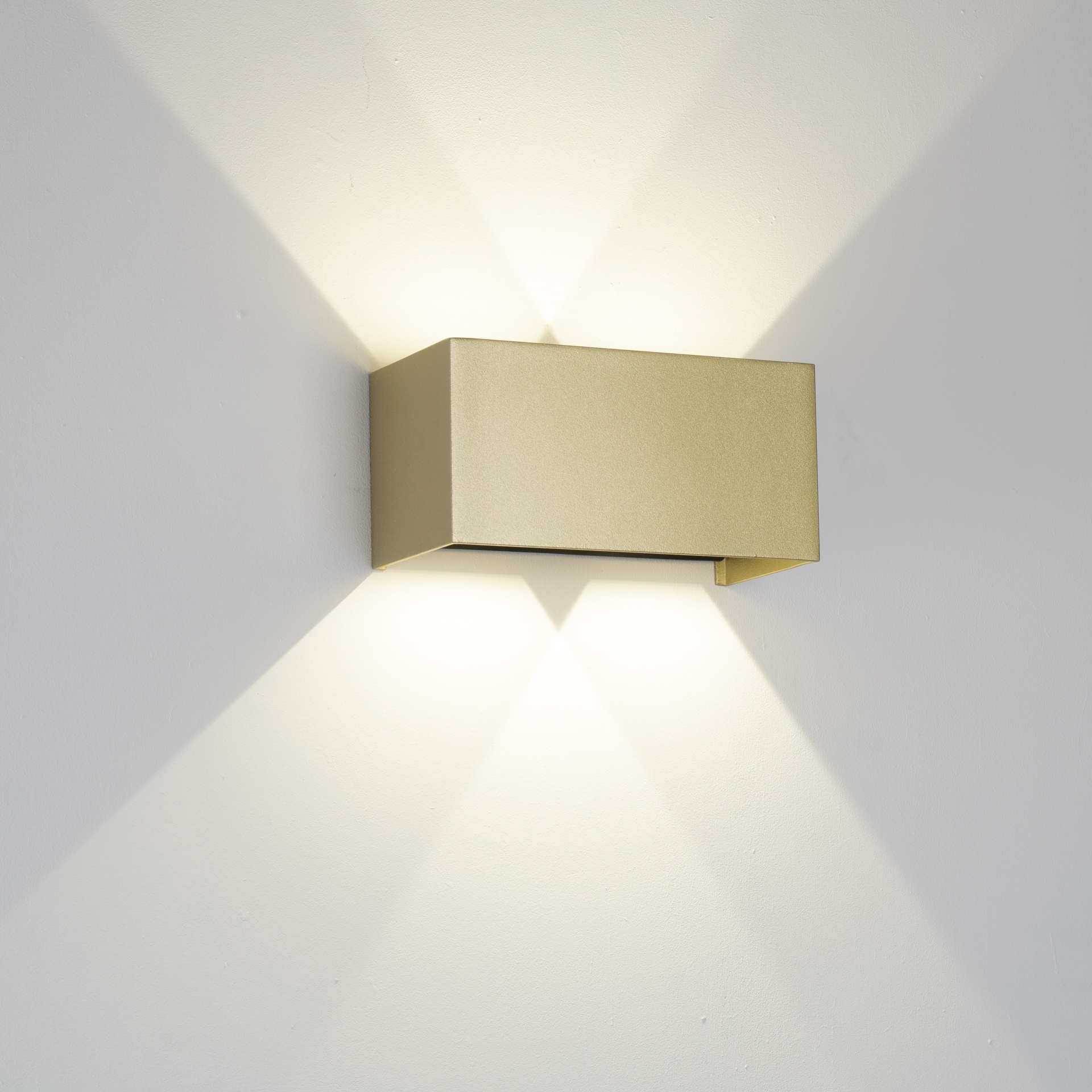 DAVOS * WALL LIGHT LED 24W 2700K DIM GOLD