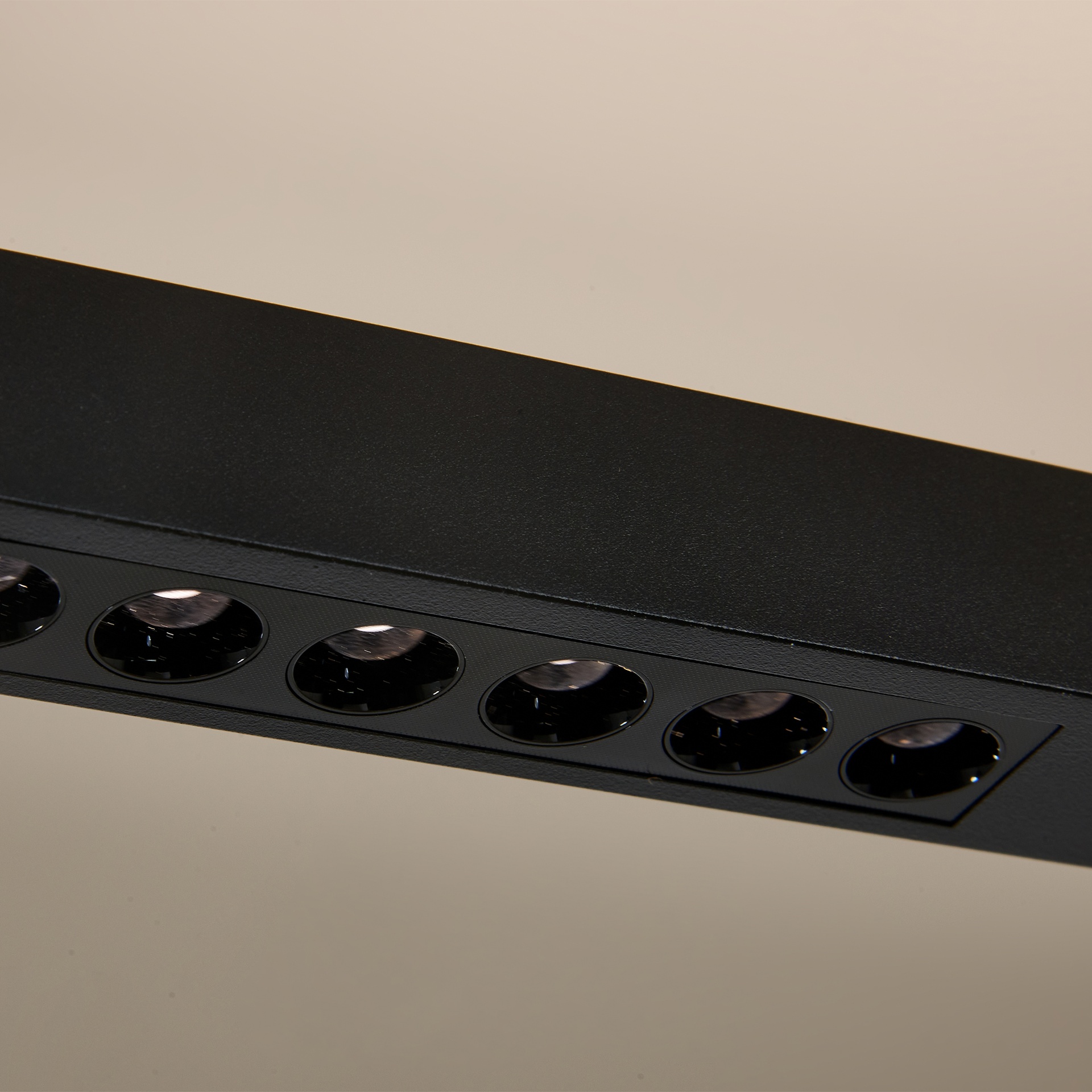 Abisal · Luminaires de plafond · Hêtre / Noir