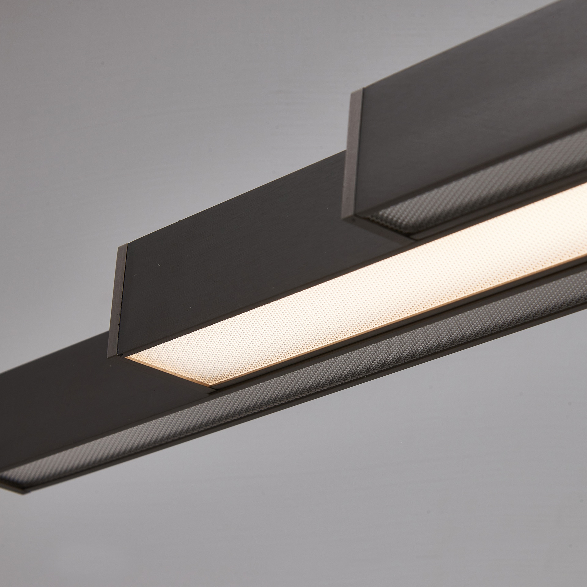 Nexus · Luminaires de plafond · Gris brossé